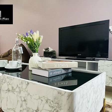2 Storey 5Br 16Pax Semabok Taman Cheng Ho, 3 By Myplace Malacca 外观 照片