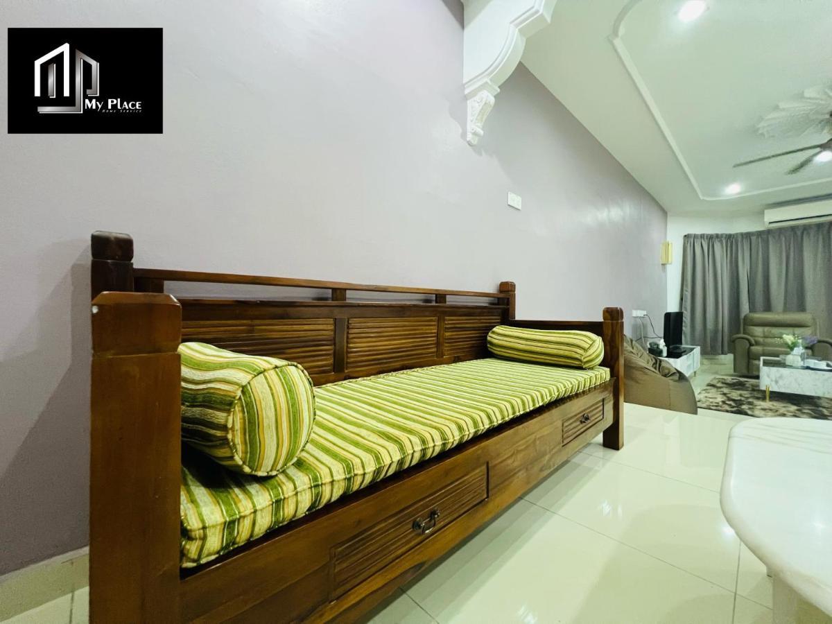 2 Storey 5Br 16Pax Semabok Taman Cheng Ho, 3 By Myplace Malacca 外观 照片