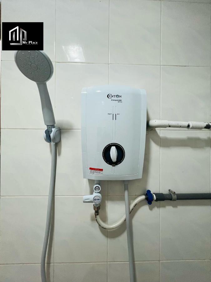 2 Storey 5Br 16Pax Semabok Taman Cheng Ho, 3 By Myplace Malacca 外观 照片