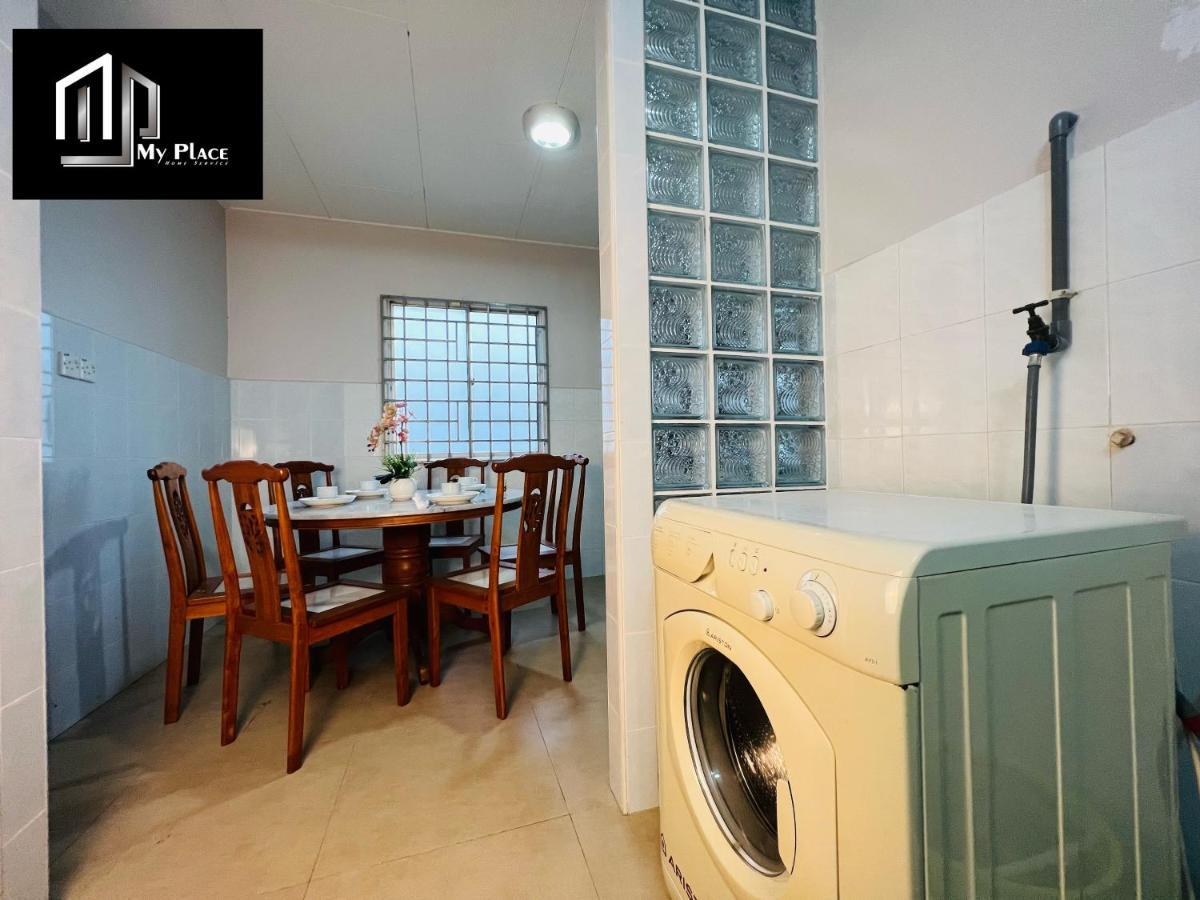 2 Storey 5Br 16Pax Semabok Taman Cheng Ho, 3 By Myplace Malacca 外观 照片
