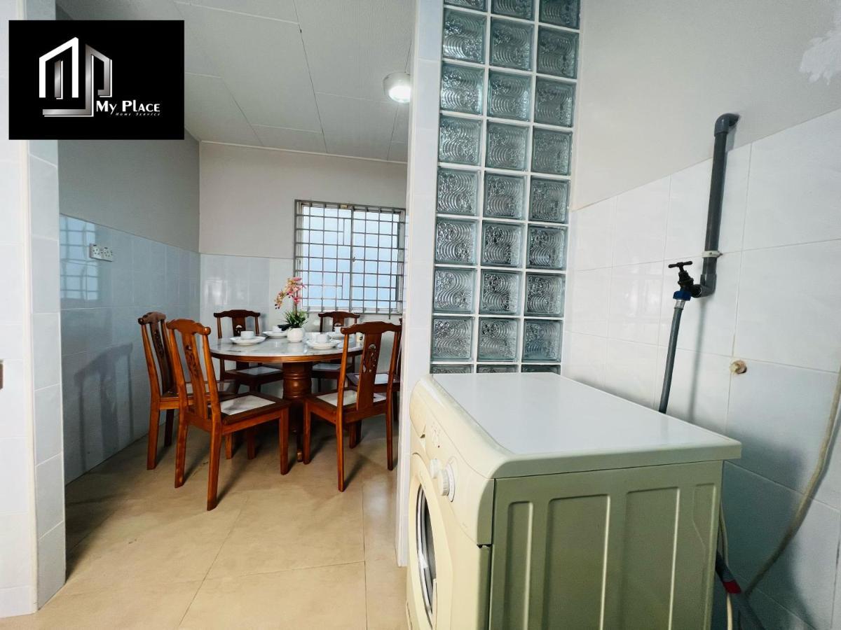 2 Storey 5Br 16Pax Semabok Taman Cheng Ho, 3 By Myplace Malacca 外观 照片
